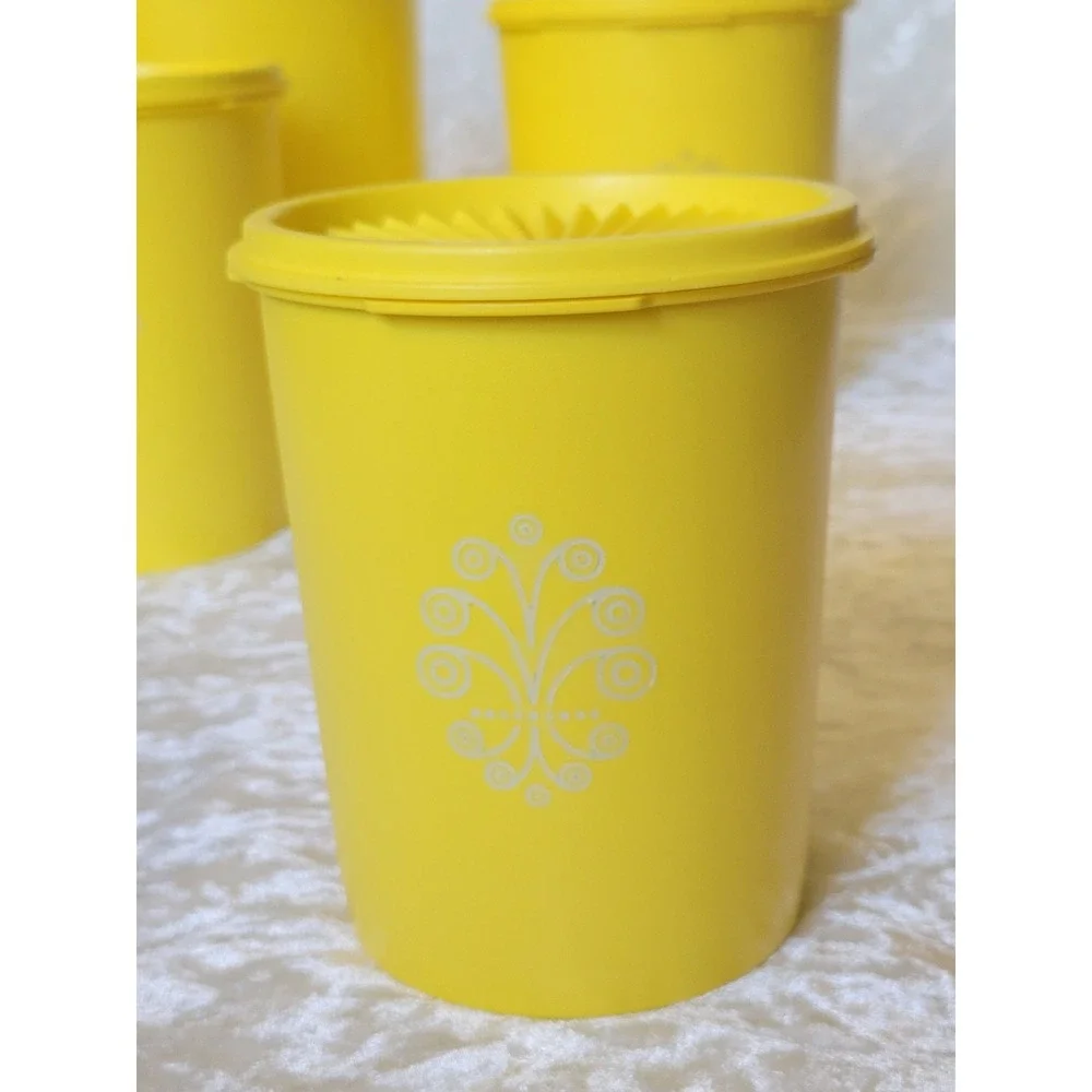 4 Vtg Tupperware Daffodil Sun Yellow Canister Set Sunburst Lids 805 807 809 811